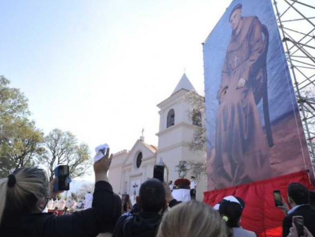 Fray Mamerto Esqui Ya Es Beato La Iglesia Argentina Est De Fiesta