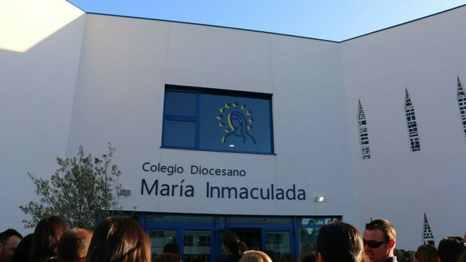 Inauguración de un colegio diocesano