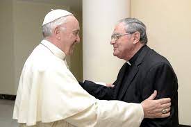 Papa Francisco con Mons Ojea