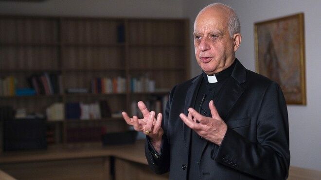 Monseñor Rino Fisichella