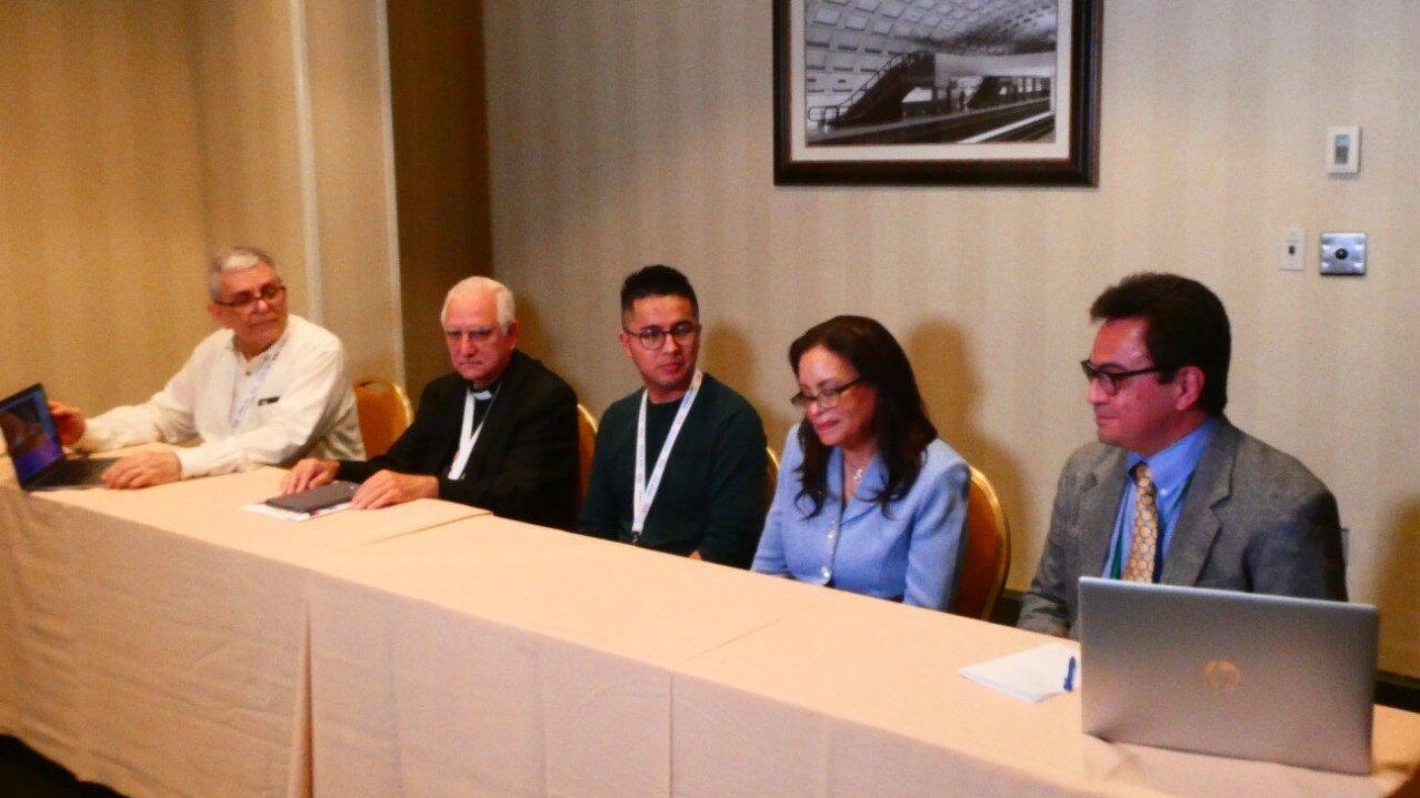 Rueda de Prensa de Abertura