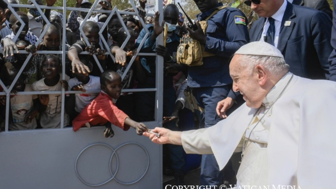 Papa Francisco abre maior consulta democrática da história sobre futuro da  Igreja