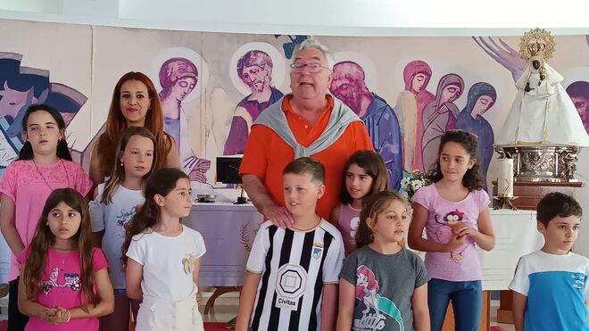 El gozo en las primeras comuniones. El credo de los niños
