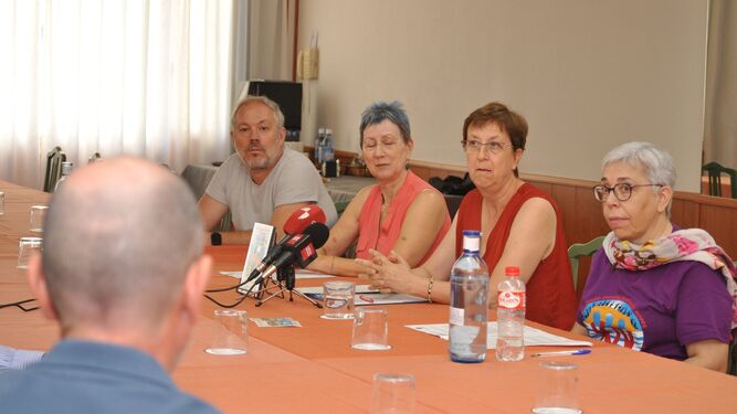 Participantes en la rueda de prensa de HOAC