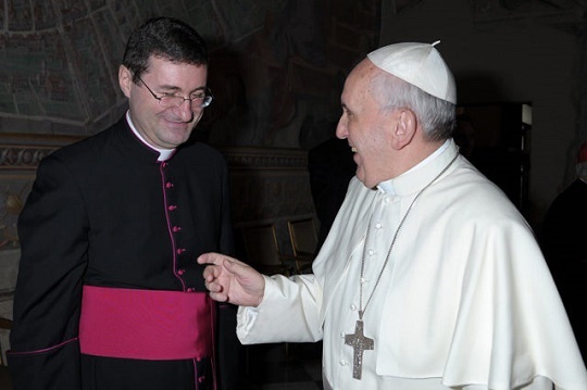 Paolo Rudelli y el Papa Francisco