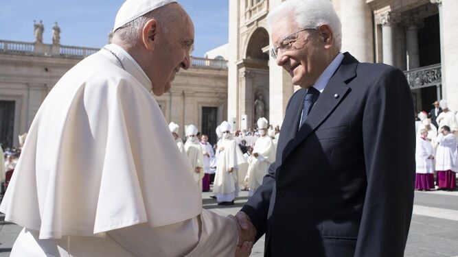 Papa Francisco y Sergio Mattarella