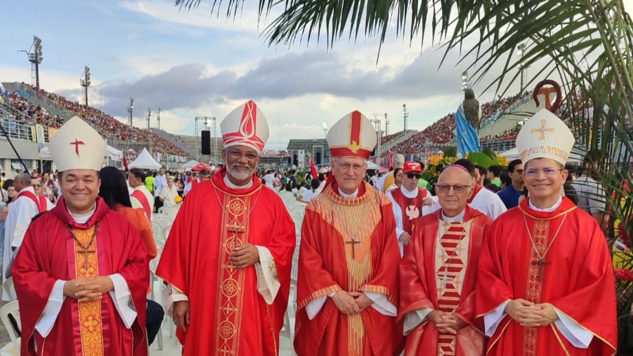 Obispos Manaos Pentecostés
