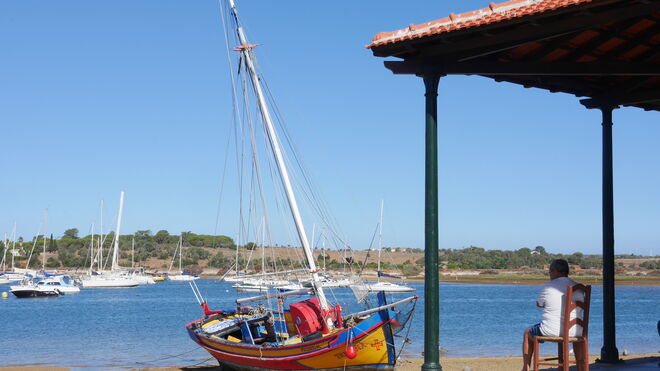 Toda la mar la llevo dentro