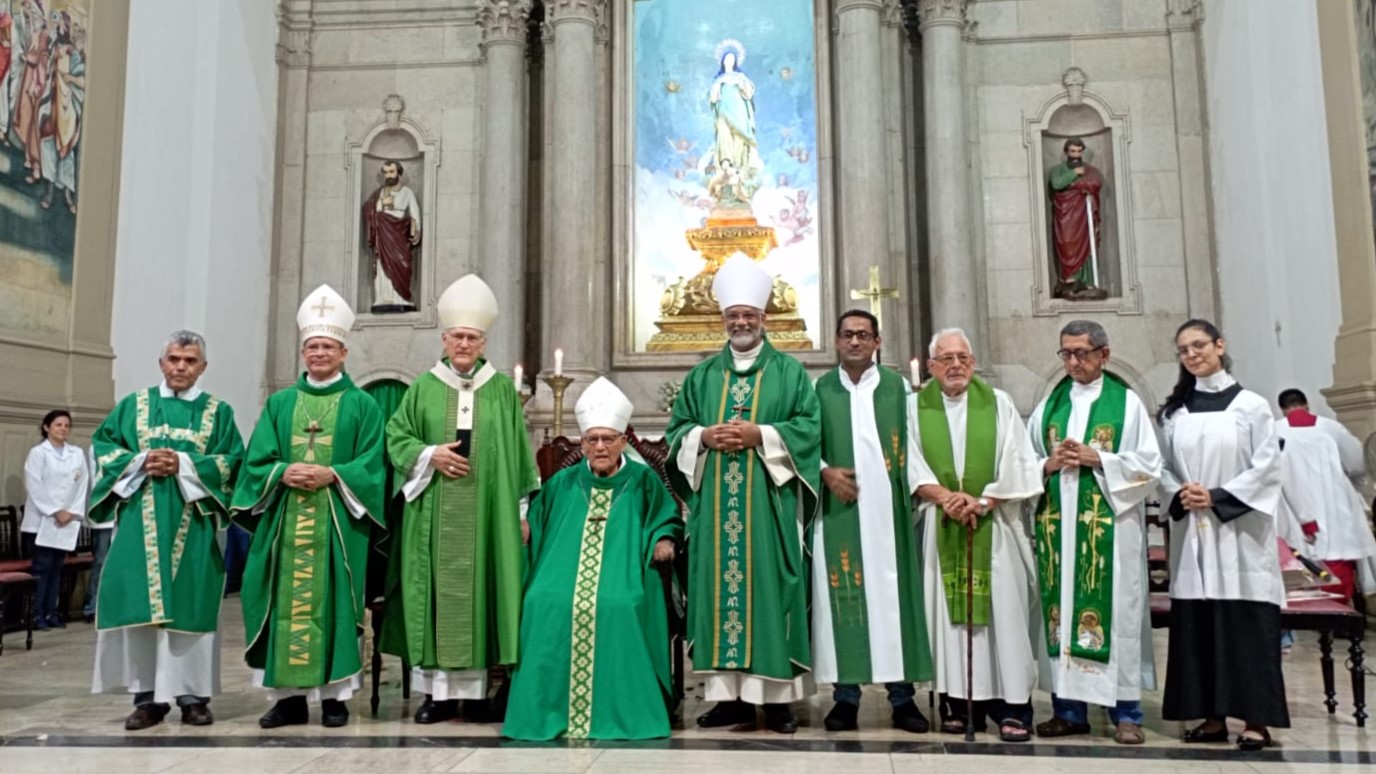 Celebração 25 anos de bispo dom Mário