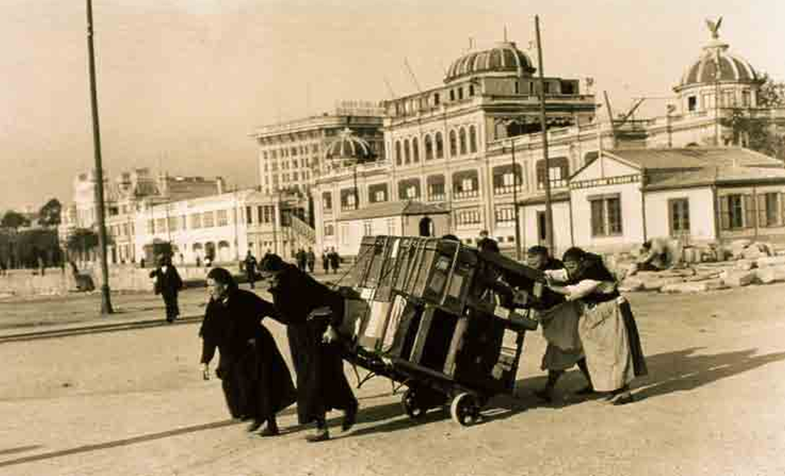 Equipajes para La Habana. Puerto de La Coruña, 1925.