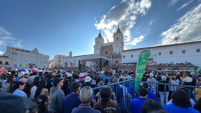 Los habitantes de Quito, participando en el 53 Congreso Eucarístico Internacional