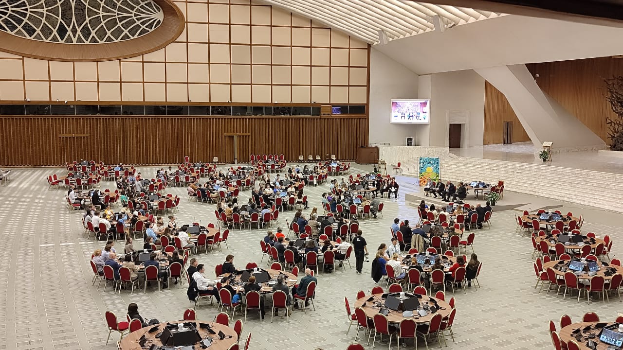 Encuentro de los jóvenes en el Sínodo