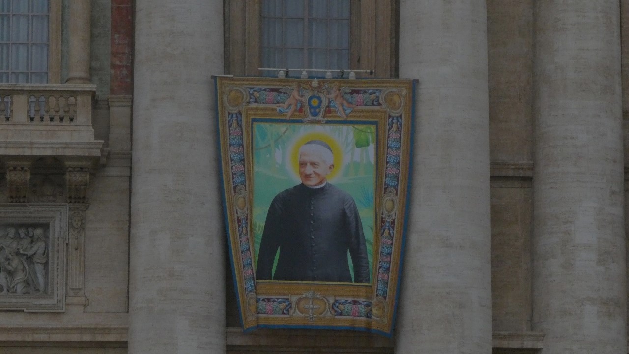 San José Allamano en la Fachada de San Pedro