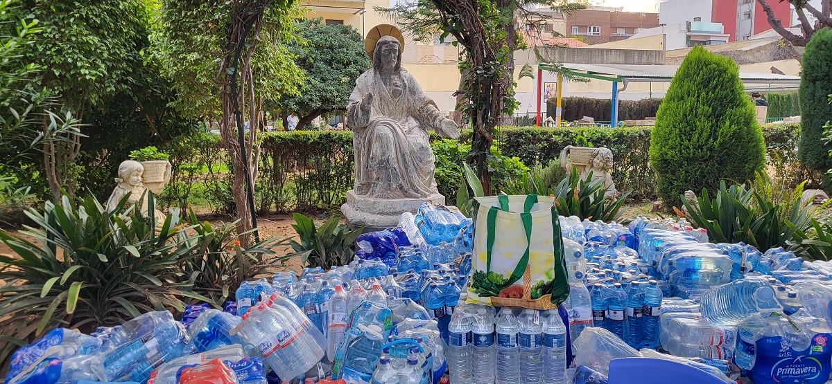 Sagrado Corazón y agua