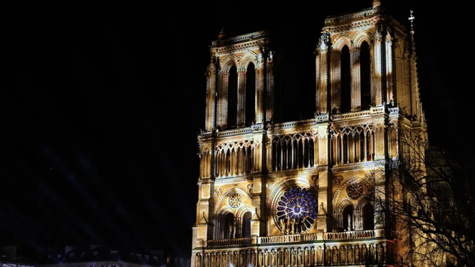 Preparativos en Notre Dame para su reapertura