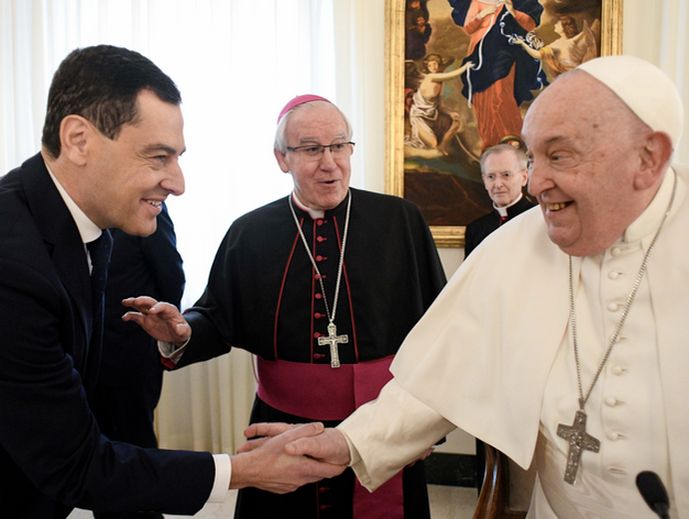 Sáiz Meneses, tras la audiencia del Papa: "Hoy se ha reforzado esa comunión  eclesial de sus hijos de Sevilla con el Santo Padre"