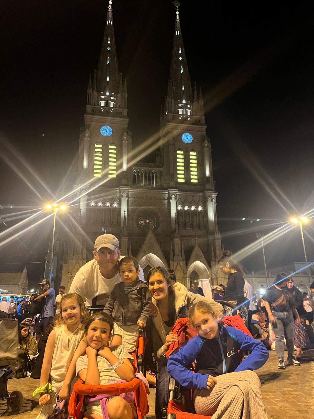 La familia Puente Mompo peregrina en Lujan