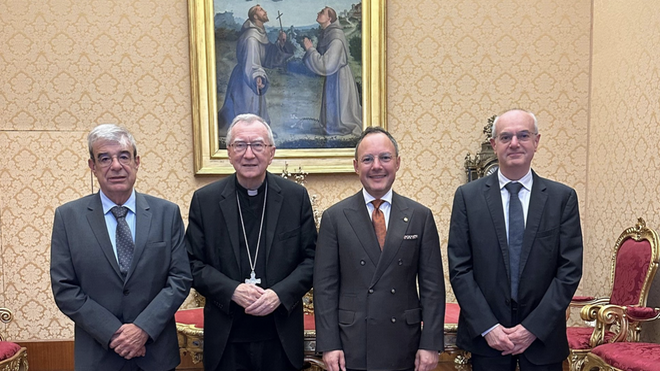 El cardenal Parolin, con la delegación andorrana